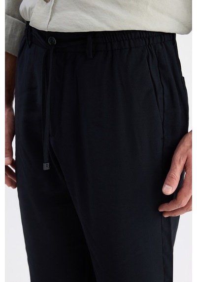 Twn Relaxed Fit Pilesiz Siyah Diyogonal Jogger Pantolon 6ec03ı302342m 001
