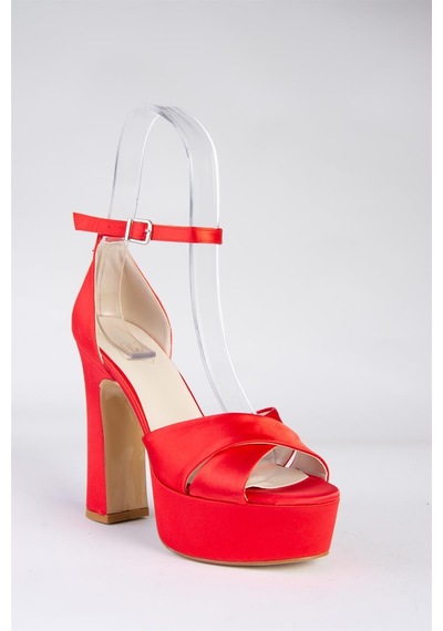 Fox Shoes Kırmızı Saten Kumaş Platform Topuklu Kadın Ayakkabı M348202504 Kırmızı