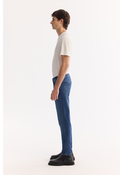 Avva Erkek Lacivert Klasik Bel Eskitme Yıkamalı Elastan Berlin Slim Fit Jean Pantolon A42y3519 Avva Erkek Lacivert Klasik Bel Eskitme Yıkamalı Elastan Berlin Slim Fit Jean Pantolon A42y3519