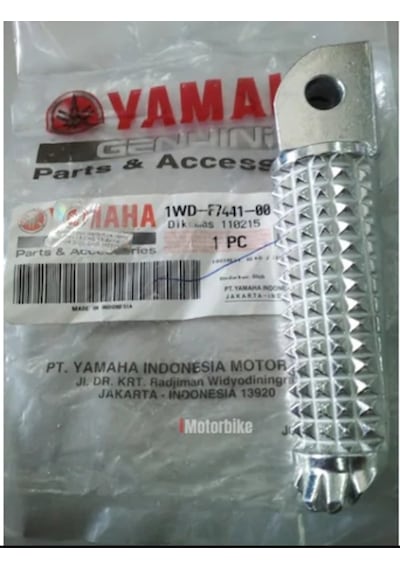 Yamaha Yzf R25 Arka Yolcu Sağ Basamak