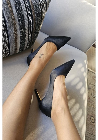 036 150 Topukla Kadın İnce Topuk Stiletto Siyah Saten