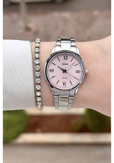 Casio Csıste253 Kadın Kol Saati Gümüş