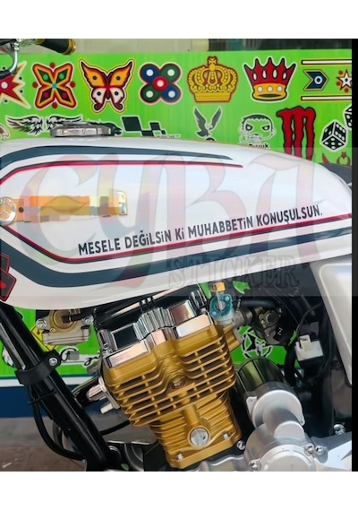 Mesele Değilsin Ki Muhabbetin Konuşulsun. Motorsiklet Yazı Sticker Araç Arkası