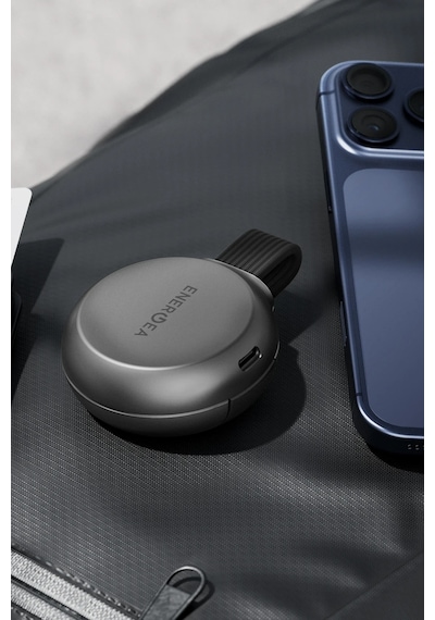 Energea Alumag Trio 3in1 Katlanabilir Qi2 Destekli 15w Telefon Saat Apple Uyumlu AirPods Masaüstü Hızlı Şarj Standı - Siyah