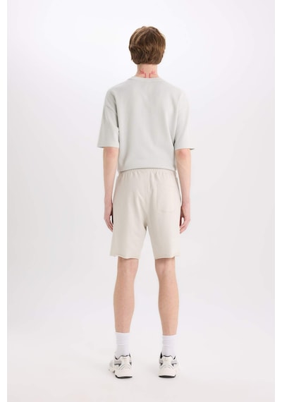 DeFacto %100 Pamuk Slim Fit Dar Kesim Dar Paça Cepli Basic Düz Şort B8673AX25SMGR437