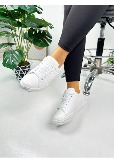 Günlük Kadın Sneaker Bağcıklı Yıldız Detaylı Tırtıklı Taban Oval Burunlu Rahat Spor Ayakkabı 602 Beyaz Günlük Kadın Sneaker Bağcıklı Yıldız Detaylı Tırtıklı Taban Oval Burunlu Rahat Spor Ayakkabı 602 Beyaz