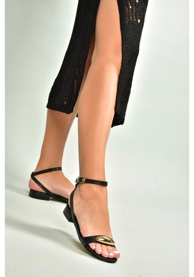 Fox Shoes U726017209 Siyah Alçak Topuklu Kadın Sandalet Siyah-suni Deri