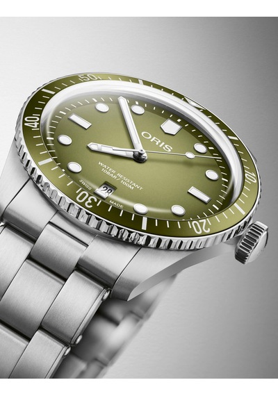 Oris Divers Sixty-five Date 01 733 7707 4057-07 8 20 18