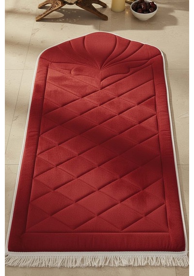 Kırmızı Kapitone Dolgulu Lüks Seccade 65x115 Cm