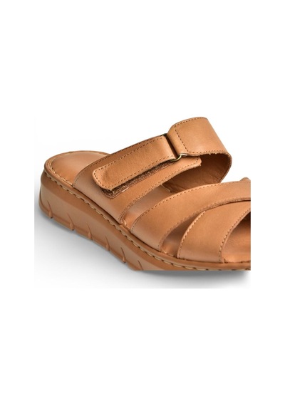 Fox Shoes Y555532503 Taba Hakiki Deri Kadın Terlik Taba