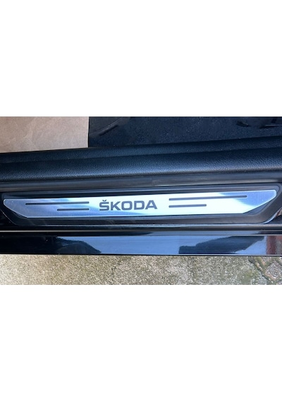 Skoda Forman Özel Kapı Eşik Yazısı Krom