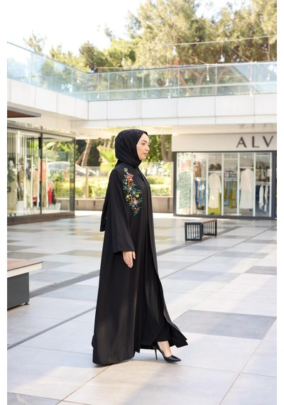 Nazzain Hanna Abaya Siyah Çok Renkli