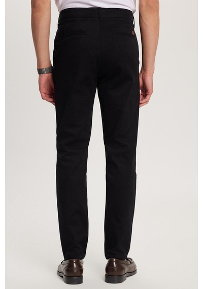 Tudors Erkek Regular Fit Chino Esnek Yandan Cepli Önü Fermuarlı Pamuklu Dokulu Siyah Pantolon-33352 Siyah Tudors Erkek Regular Fit Chino Esnek Yandan Cepli Önü Fermuarlı Pamuklu Dokulu Siyah Pantolon-33352 Siyah