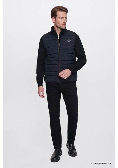 Wrangler Regular Fit Dik Yaka Cepli Erkek Şişme Yelek W2620057001 Siyah