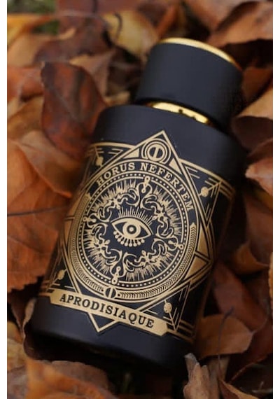 Tr Aphrodisiaque Edp 100 Ml Erkek Parfümü, Çiçeksi Koku, 24 Saat Kalıcılık Amber