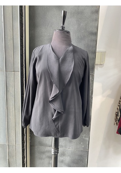 Pera Moda Büyük Beden Önü Fırfırlı Modal Bluz Gömlek Siyah