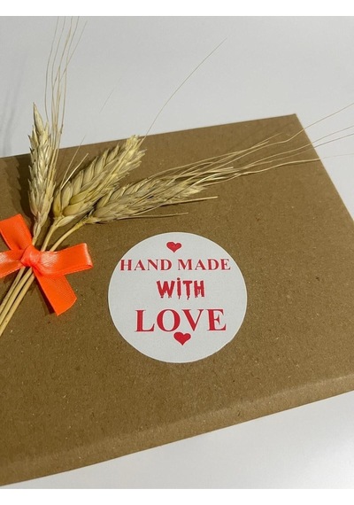 Handemade With Love Üst Ve Alt Kalpli Kırmızı Yazı Yuvarlak Yapışkanlı Etiket 4x4 Cm 120 Adet