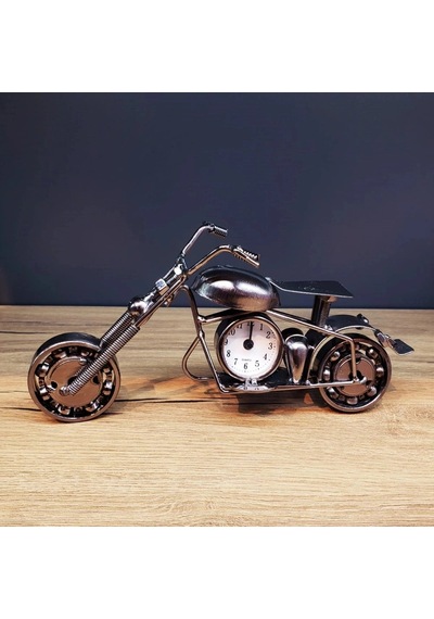 Masaüstü Dekoratif Metal Motor Saat Eskici Tarzı Vitrin Süsü Kitaplık Dekoru Çok Renkli