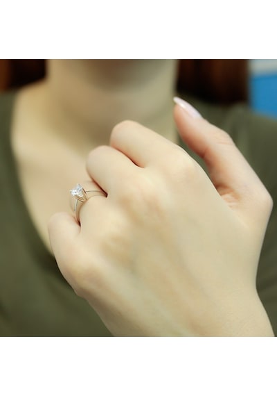 Lova E Renk 0,53 Karat Pırlanta Tektaş Yüzük - HRD Sertifikalı