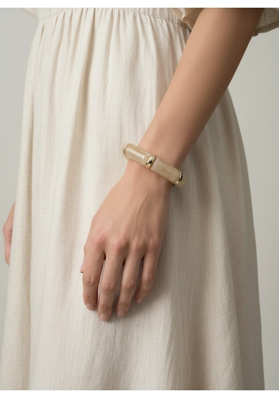 Valmont Accessories Kadın Gold Renk Bej Mermer Desenli Kalın Bileklik