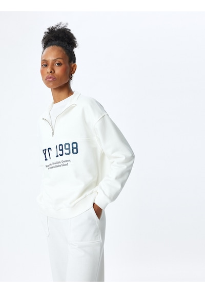 Koton Üç İplik Uzun Kollu Yarım Fermuarlı Dik Yaka Baskılı Sweatshirt Kırık Beyaz 5sak10124ek Ekru