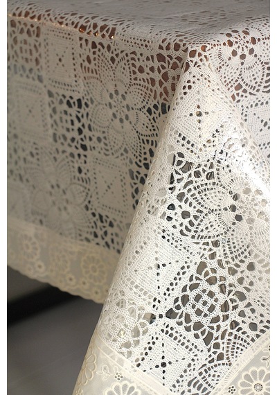 120x150 Cm Dantel Kenar Pvc Muşamba Masa Örtüsü Karemotifdantel-13 Bej