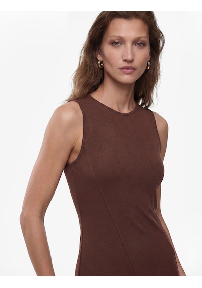 Koton Viskon Karışımlı Slim Fit Yırtmaçlı Kolsuz Bisiklet Yaka Bodycon Kalem Uzun Elbise Kahverengi 6sak80035pk Kahve