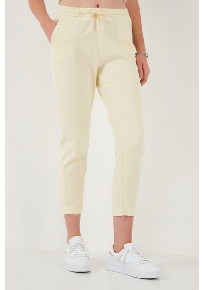 Lela Pamuklu Normal Bel Regular Fit Düz Paça Bayan Pantolon 668Yp42282S4 Sarı
