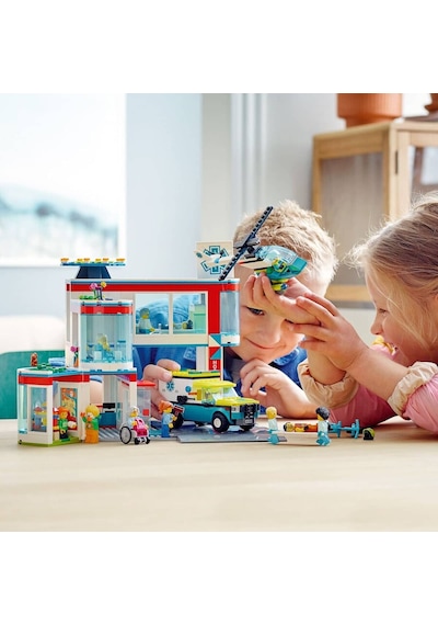 LEGO® City 60330 Hastane 816 Parça