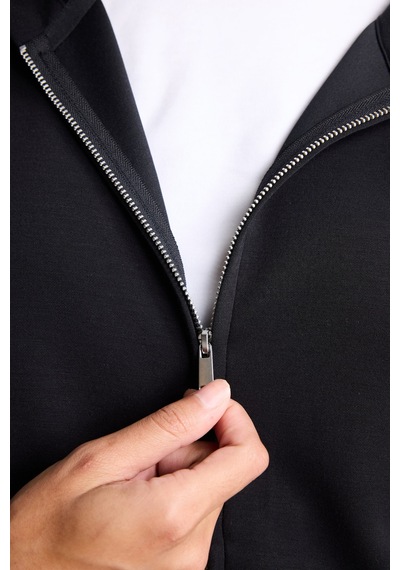 Defacto Ultra Yumuşak Oversize Fermuarlı Kapüşonlu Cepli Basic Sweatshirt Hırka H5189ax26aubk81 Siyah-bk81
