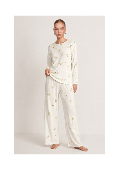 Kadın Desenli Uzun Kollu Ekru Pijama Takımı 4722