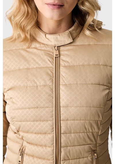 Guess New Vona Regular Fit Dik Yaka Şişme Mont W6yl16w2891 Kadın Mont W6yl16 W2891 C1c2 Bej