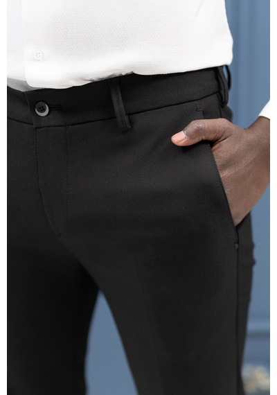 Ecer Slimfit Mevsimlik Fermuar Kapamalı Yan Cepli Kumaş Pantolon Siyah