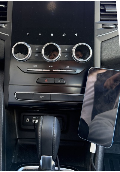 Renault Megane 4 Otomatik Vites Araç Içi Premium Telefon Tutucu - Araba Telefon Tutacağı Havalandırma Için