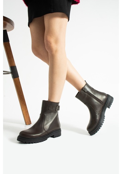 Plush Studıo Istanbul Denise Kadın Hakiki Deri Bot Olala Serisi Tokalı & Fermuarlı, Düz Stil Kahverengi Kahverengi Plush Studıo Istanbul Denise Kadın Hakiki Deri Bot Olala Serisi Tokalı & Fermuarlı, Düz Stil Kahverengi Kahverengi