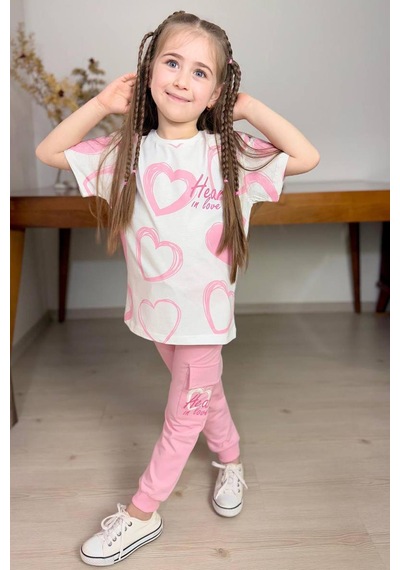 Riccotarz Kız Çocuk Pano Kalp Baskı Bisiklet Yaka T-shirt Kargo Cepli Alt Pembe Eşofman Takım Beyaz Riccotarz Kız Çocuk Pano Kalp Baskı Bisiklet Yaka T-shirt Kargo Cepli Alt Pembe Eşofman Takım Beyaz