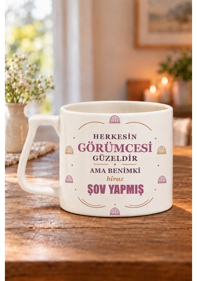 Herkesin Görümcesi Güzeldir Ama Benimki Biraz Şov Yapmış Baskılı Prime Kupa - Lacivert