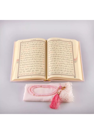 Şal + Tesbih + Kuran Hediye Seti Orta Boy, Standart Cilt, Pembe