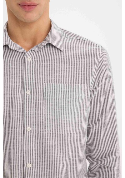 DeFacto %100 Pamuk Modern Fit Polo Yaka Çizgili Uzun Kollu Gömlek E5046AX25SMBK81 DeFacto %100 Pamuk Modern Fit Polo Yaka Çizgili Uzun Kollu Gömlek E5046AX25SMBK81