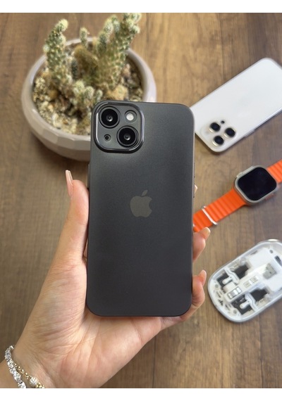 Apple iPhone 13 Uyumlu Süper İnce Mat Ultra Thin Silikon Kılıf Buzlu Siyah