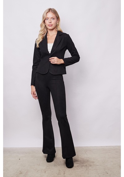 Kadın Kadife Likralı Yumuşak Dokulu Flato Cepli Uzun Kol Düğmeli Blazer Mono Ceket-siyah Siyah Kadın Kadife Likralı Yumuşak Dokulu Flato Cepli Uzun Kol Düğmeli Blazer Mono Ceket-siyah Siyah
