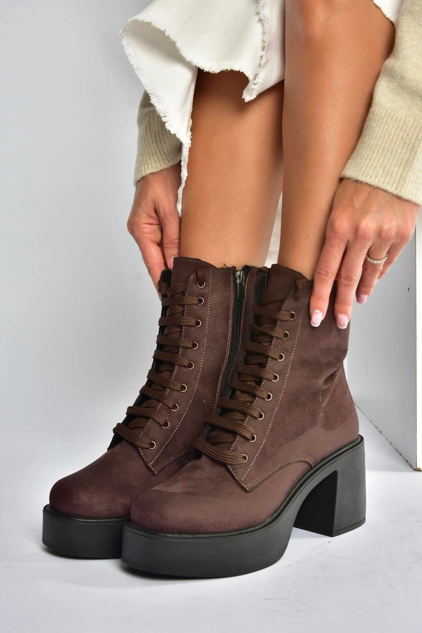 Fox Shoes V726681502 Kahverengi Süet Kalın Topuklu Bağcıklı Kadın Bot Kahverengi-süet Fox Shoes V726681502 Kahverengi Süet Kalın Topuklu Bağcıklı Kadın Bot Kahverengi-süet