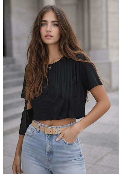 Mamayaga Kadın Bisiklet Yaka Dokulu Kısa Kol Akordiyon Model Tasarım Spor Şık Crop Boy Bluz Siyah