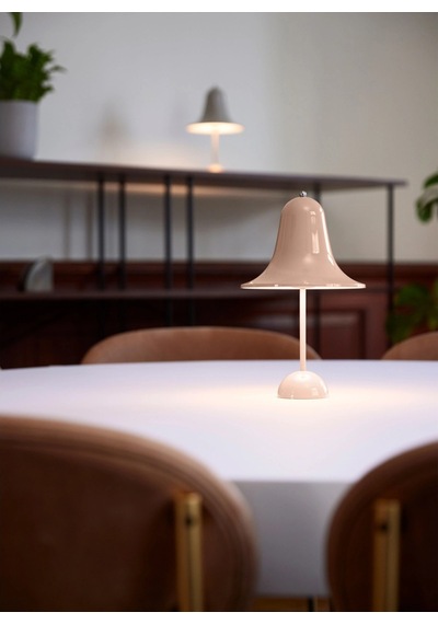 Verner Panton Tasarımı Taşınabilir Led Masa Lambası Ip44, Şarjlı, Modern Çan Formu Pembe