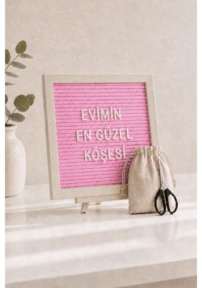 Woodart Premium Letter Board Seti, Pudra Pembe Keçe Yüzeyli Doğal Çam Ahşap Yazı Panosu Şövale Standlı Dekoratif Set
