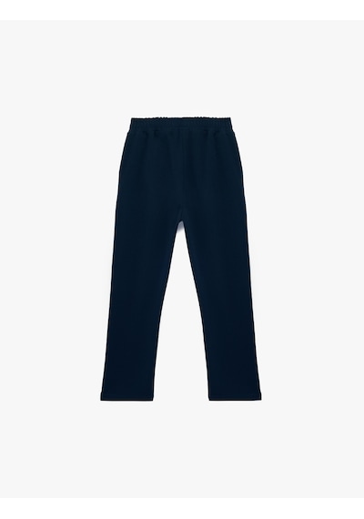 Koton Beli Bağcıklı Cep Detaylı Basic Havuç Kesim Pantolon Lacivert 6skg40073ak Lacivert Koton Beli Bağcıklı Cep Detaylı Basic Havuç Kesim Pantolon Lacivert 6skg40073ak Lacivert