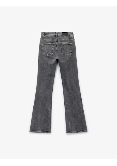 Koton Pamuklu Normal Bel Dar Kesim İspanyol Paça Jean Pantolon - Flare Jeans Gri 7wal40019md Koton Pamuklu Normal Bel Dar Kesim İspanyol Paça Jean Pantolon - Flare Jeans Gri 7wal40019md