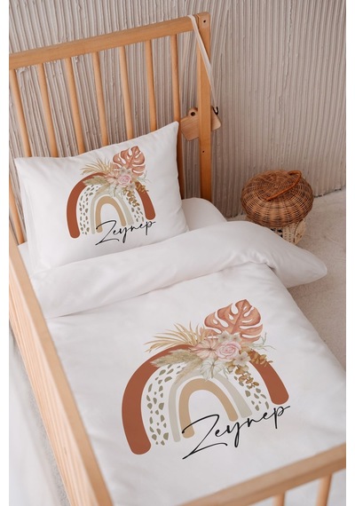 %100 Pamuk Saten Isme Özel Isimli 100x150 Bebek Yatak Nevresim Seti Çiçekli Güllü Gökkuşağı