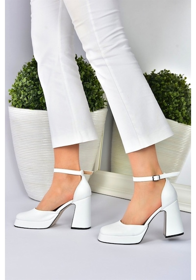 Fox Shoes Beyaz Kalın Platform Topuklu Kadın Ayakkabı M404100809