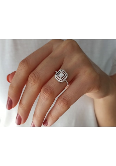 Sirius F Renk 0,43 Karat Baget Pırlanta Yüzük 0817R0291
